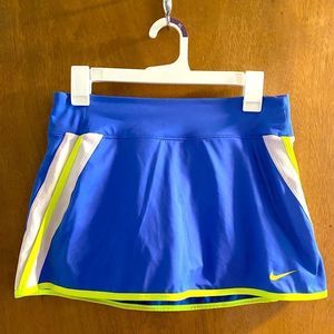 ✨HP✨ Nike DRI FIT skirt
